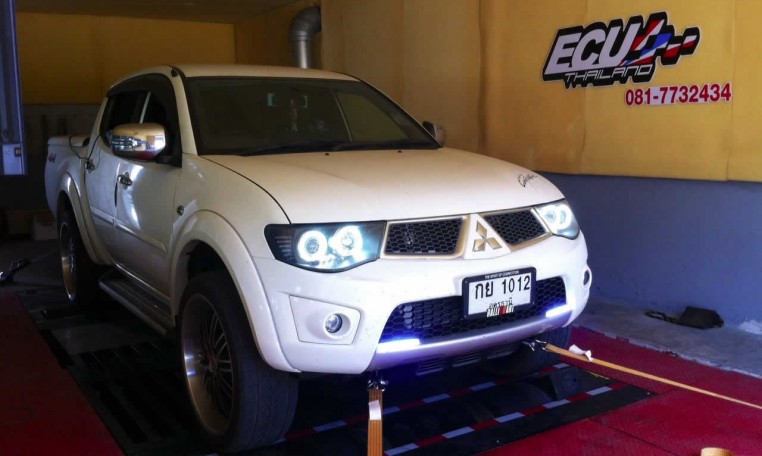 Mitsubishi Triton 2.5L at RPT Thailand on dyno