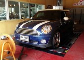 2007 Mini Cooper on Rolling Road