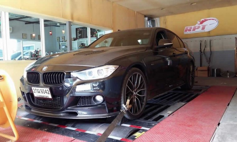 2013 BMW 320D on dyno at RPT Thailand