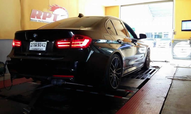 Rear view of 2013 BMW 320D F30 on dyno at Ritter Performance Tuning Thailand