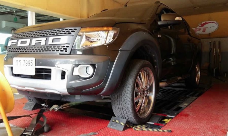 2014 Ford Ranger T6 on dyno for ecu upgrade