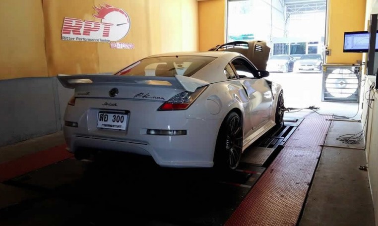 2002 Nissan 350Z DE 3.5 on dyno at RPT Thailand