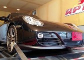 Porsche Cayman S 2010 on the rolling road at RPT Thailand