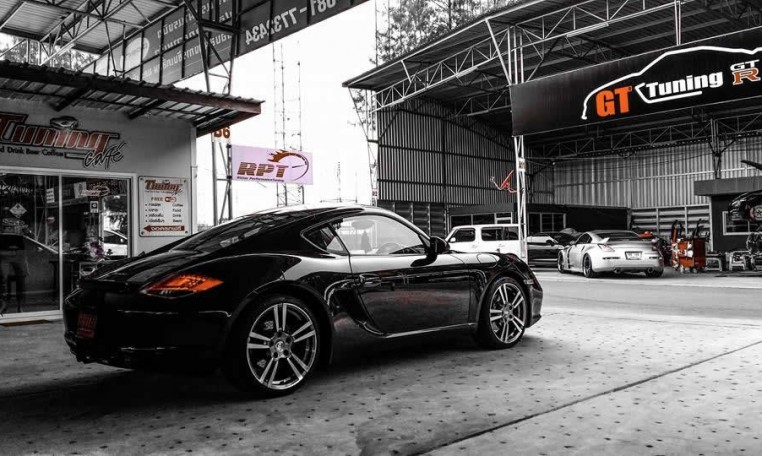 Porsche Cayman S 2010 at RPT Thailand